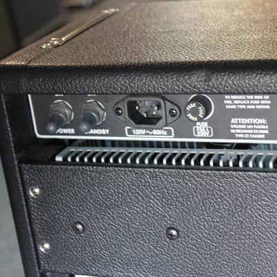 Fender 68 Custom Vibrolux Reverb-Amp 2-Channel 35-Watt 2x10" Combo (Reissue) image 8