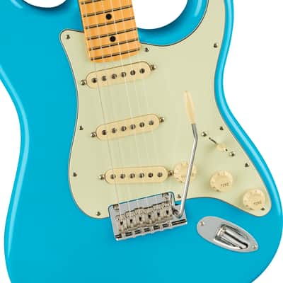 Fender American Professional Stratocaster II Miami Blue Maple Fretboard image 2