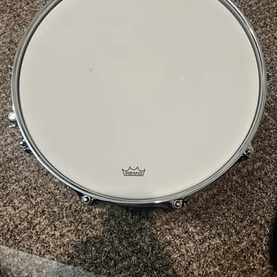 Ludwig LM402 Supraphonic 6.5x14" 10-Lug Aluminum Snare Drum 1985 - Present - Chrome-Plated image 2