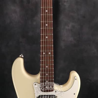 Fender Japan 1995-1996 ST72-145RB image 3