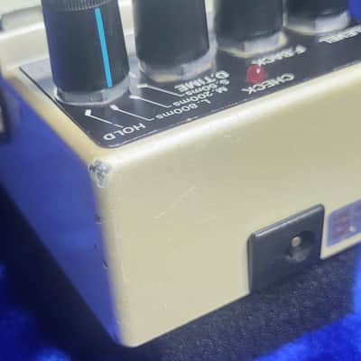 Boss DD-2 1984 - SDE-3000 Chip image 13