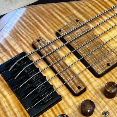 Warrior Custom 5 String Bass Natural image 5