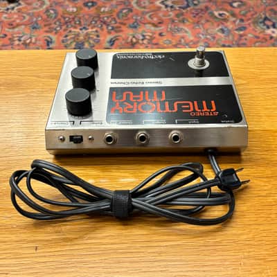 Electro-Harmonix Stereo Memory Man Echo / Chorus image 3