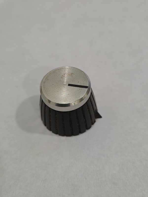 Marshall Pointer Knob Silver Top image 1