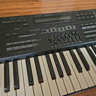 Roland JV-1000 76-Key Music Workstation 1993 - 1995 - Black image 5