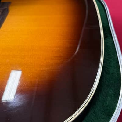 Martin D-28 1998 - Sunburst image 7