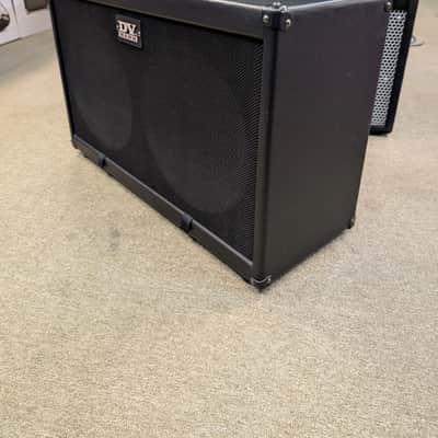 DV Mark DV Neoclassic 212 300-Watt 2x12" image 4