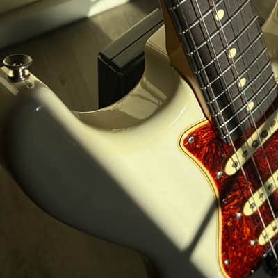Fender Vintera 60s Stratocaster - Lilac image 6