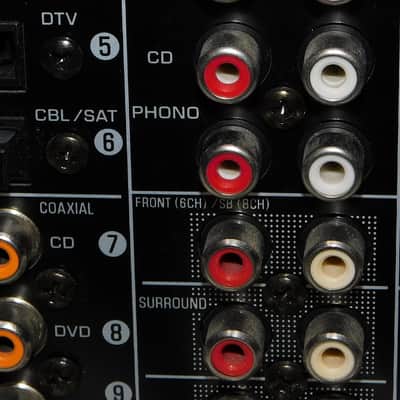 Yamaha RX-V1400 receiver wtih phono input and pre outs and remote image 8