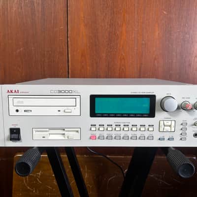 Akai CD3000XL Ver1.54 16 bit stereo digital sampler New LCD Backlight image 2