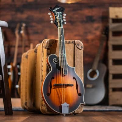 Washburn M3SEBRK Americana Series Solid Spruce Top Maple Neck F-Style 8-String Acoustic-Electric Mandolin w/Padded Gig Bag image 11