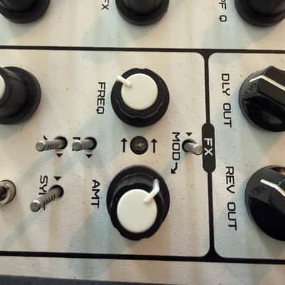 Soma Laboratory Pulsar-23 Drum Machine White image 5
