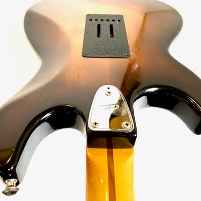 G&L F-100 Series II Sunburst 1981 image 21