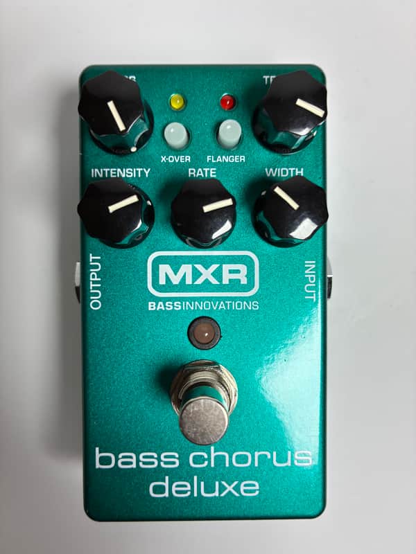 MXR M83 Bass Chorus Deluxe