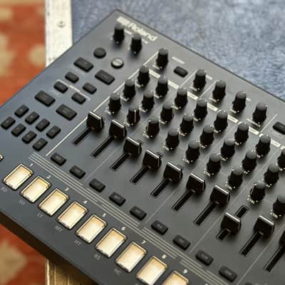 Roland TR-8S Rhythm Performer image 3