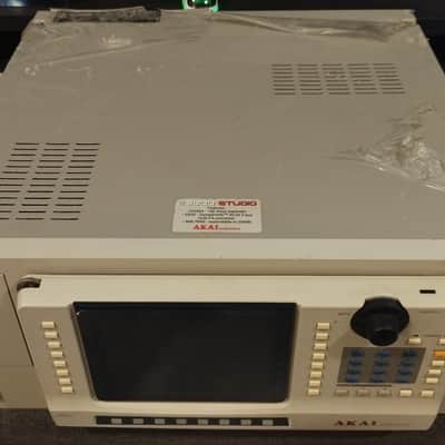 Akai S6000 v2 Sampler Expanded