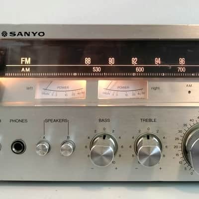 Sanyo 2033 AM/FM Stereo Receiver image 3