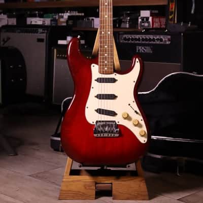 Fender Stratocaster Elite Usa 1983 Wild Cherry image 2
