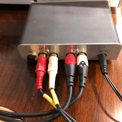 UTurn Audio Orbit Custom Turntable with Ortofon 2M Blue Cartridge and Preamp image 8