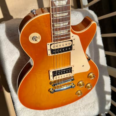 Gibson Les Paul Traditional Plain Top Zebra 2016 Lemon Burst image 14