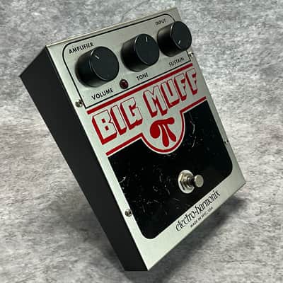 Electro-Harmonix Big Muff Pi 2000 - Present - Silver / Black / Red image 3