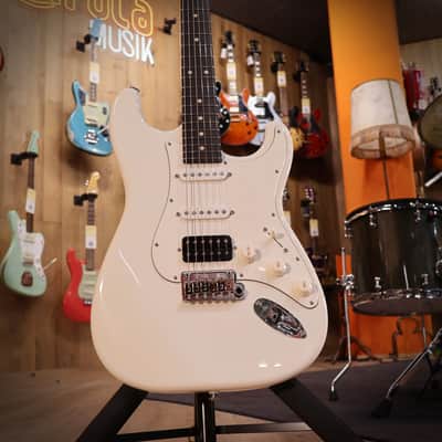 Suhr Classic S Antique Olympic White RW HSS image 4