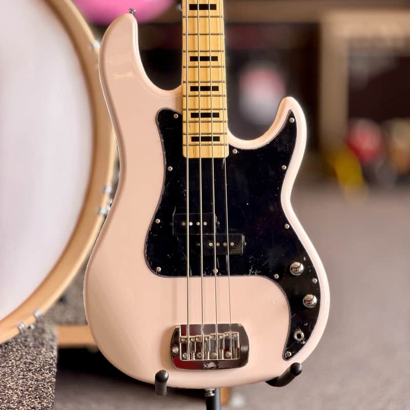 G&L LB-100