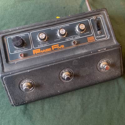 Roland AP-5 Phase Five | Reverb