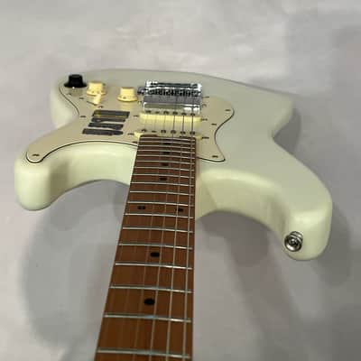 Mooer GTRS S800 Intelligent Guitar Mooer GTRS S800 H/S/S Intelligent Electric Guitar 2020 - White  Built in Effects System, Loop Drum Machine, 12 Hours Battery Life image 9