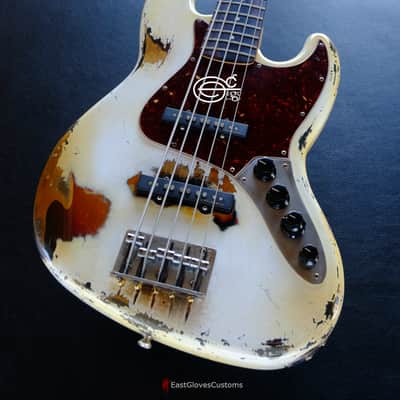 Fender Deluxe Active Jazz Bass V Vintage White on Sunburst Heavy Relic Aged image 3