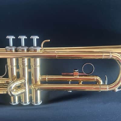 Yamaha YTR-2330 Standard Trumpet 2010s - Lacquered Brass image 8
