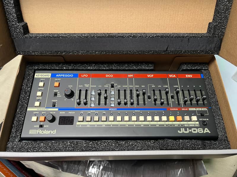 Roland JU-06A Boutique Synthesizer Module image 1
