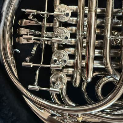 Silver  Double French Horn with case and mouthpiece image 7