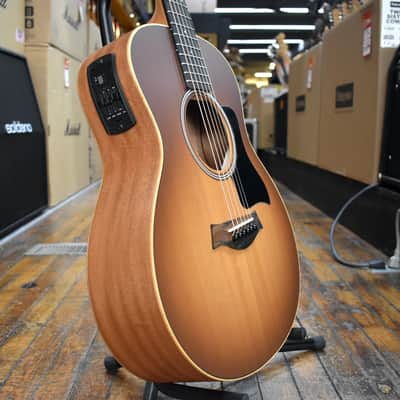 Taylor GS Mini-e Special Edition Acoustic-electric Guitar Honey Sunburst w/Softshell Case image 2