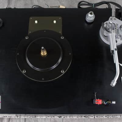 YAMAHA GT-750 Direct Drive Record Player Turntable in Very Good Condition image 14