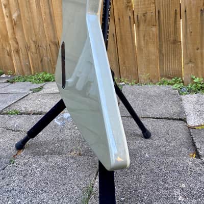 Epiphone Explorer Pro TV Silver - Limited Edition image 13