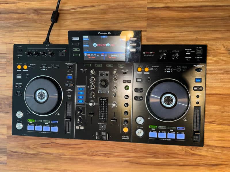 Pioneer XDJ-RX Digital DJ System 2010s - Black image 1