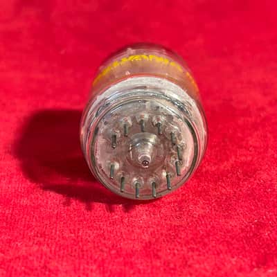 Sylvania Vintage Single 6LU8 Amplifier vacuum tube 1970s - Clear Glass image 3