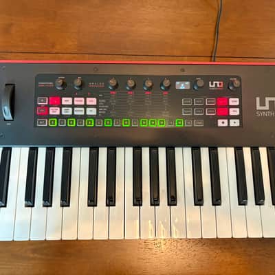 UNO Synth Pro Analog Synthesizer with 37-Full Size Keys image 2