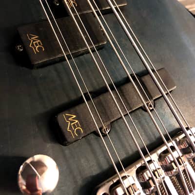 Warwick Custom Shop Fortress (left-handed) 2002 Ocean Blue OFC (Satined Surface) image 5