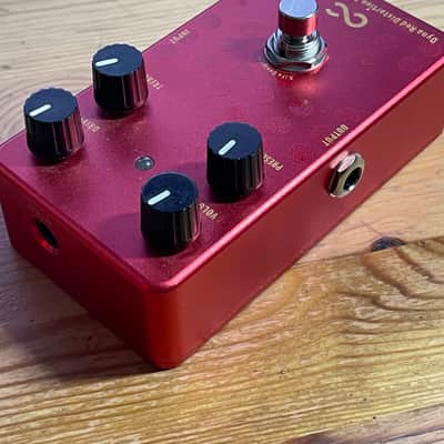 One Control Dyna Red Distortion 4K 2020 - 2021 - Red image 8