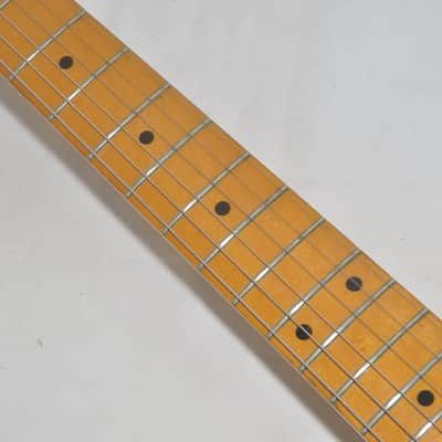 FENDER JAPAN ST57(T) Stratocaster 2-Tone Sunburst Electric Guitar Ref. No 7194 image 7