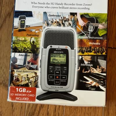 Zoom H2 Digital Handy Recorder with Box and Instructions Read Description image 4