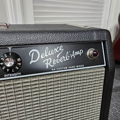 Fender '64 Custom Hand-wired Deluxe Reverb-Amp 2-Channel 20-Watt 1x12" Guitar Combo 2023 - Black image 5