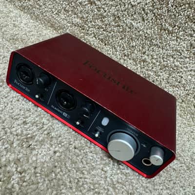 Focusrite Scarlett 2i2 USB Recording Interface 2nd Gen image 1