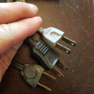 1 SERRE-CABLES ancien stock vintage EUR 2,50 - FR