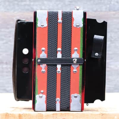 Gagné & Frère 2-Bass 10-Treble Button "D" Red & Black Diatonic Accordion w/Case image 2