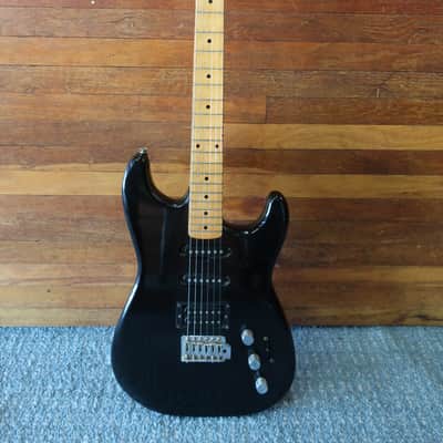 Vintage 1989-91 Fender Squier II (MIK) Stratocaster Guitar Good Condition Black Made In Korea image 1