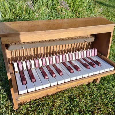 chromatic toy piano 25 keys Michelsonne Paris - sound family : celesta mustel musical saw martenot Wurlitzer ... image 3
