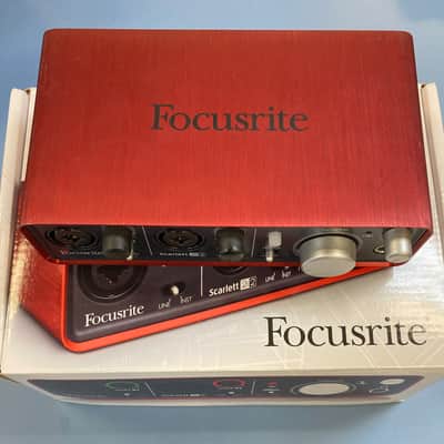 Focusrite Scarlett 2i2 USB 2.0 Audio Interface 2011 - 2016 - Red / Black image 1